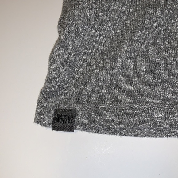 MEC Mountain Equipment Coop Grey Cardigan - Women’s Size Medium - Picture 7 of 7